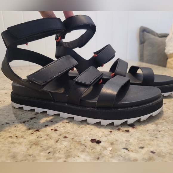 Sorel Shoes - Sorel leather sandals